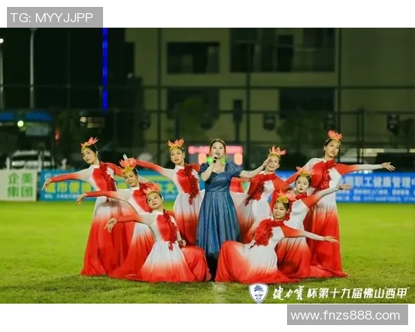 足球舞姿展现激情与力量的完美结合让每一场比赛都成为艺术的盛宴