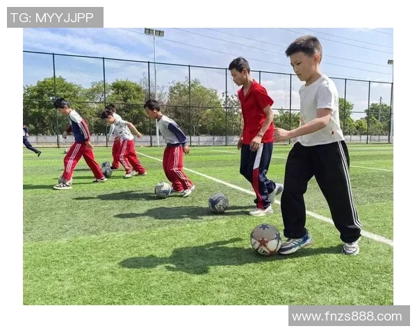 踢足球不仅能锻炼身体更能带来丰厚的经济回报与人生机遇